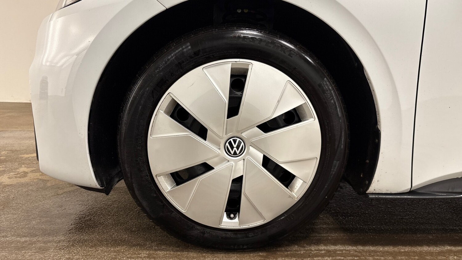 Used Volkswagen ID.3 2022 for sale - 77042902: Photo 9