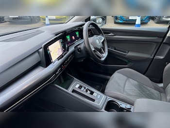 Used Volkswagen Golf 2021 for sale - 76901482: Photo