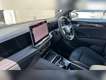 Used Volkswagen Tiguan 2025 for sale - 75702567: Photo