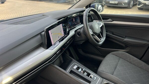 Used Volkswagen Golf 2023 for sale - 75758756: Photo 2