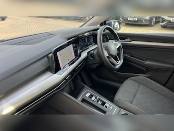 Used Volkswagen Golf 2023 for sale - 75758756: Photo 2