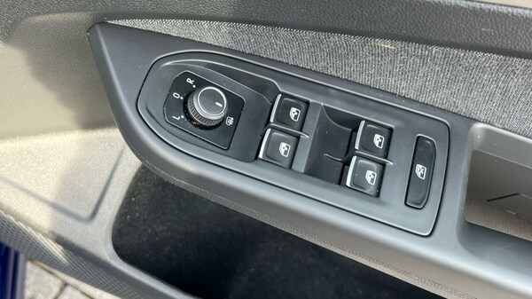Used Volkswagen Golf 2023 for sale - 75758756: Photo 33