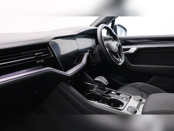 Used Volkswagen Touareg 2022 for sale - 75439468: Photo