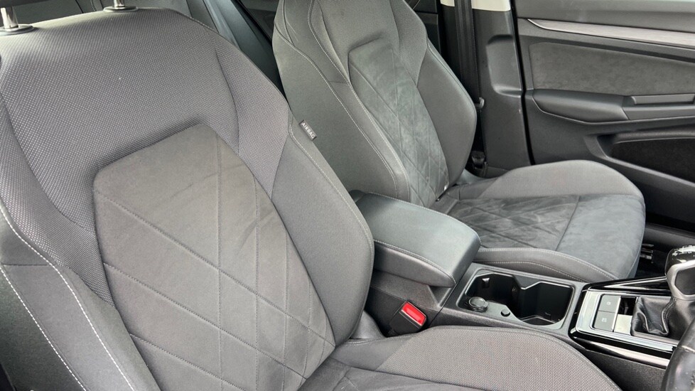 Used Volkswagen Golf 2022 for sale - 76826712: Photo 36