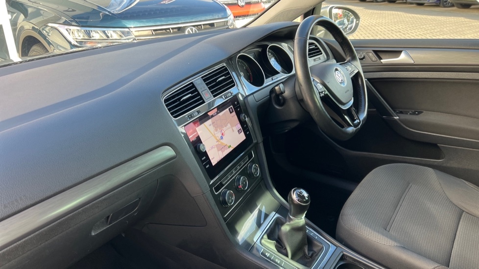 Used Volkswagen Golf 2019 for sale - 76487290: Photo 2