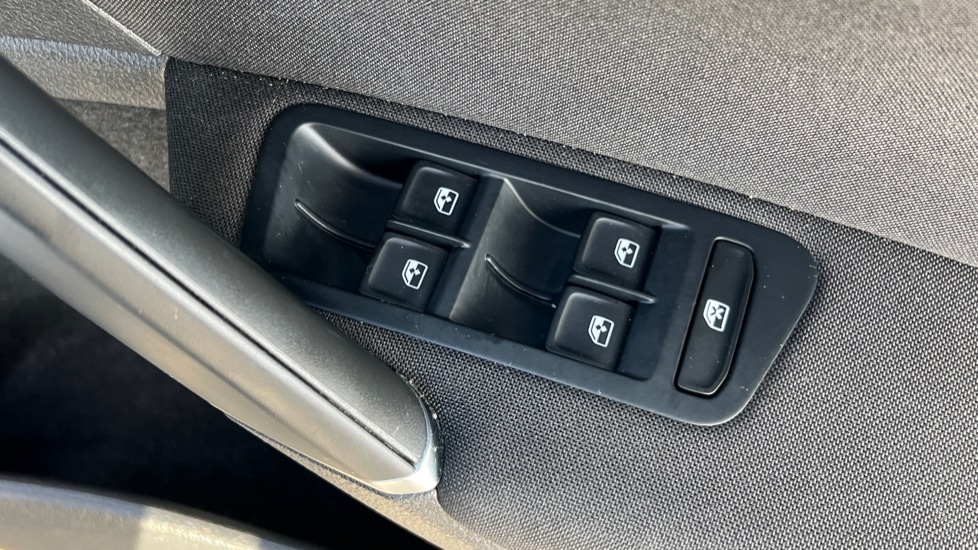 Used Volkswagen Golf 2019 for sale - 76487290: Photo 33