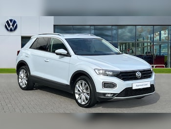 Used Volkswagen T-Roc 2018 for sale - 75796896: Photo