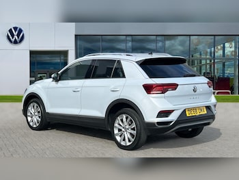 Used Volkswagen T-Roc 2018 for sale - 75796896: Photo