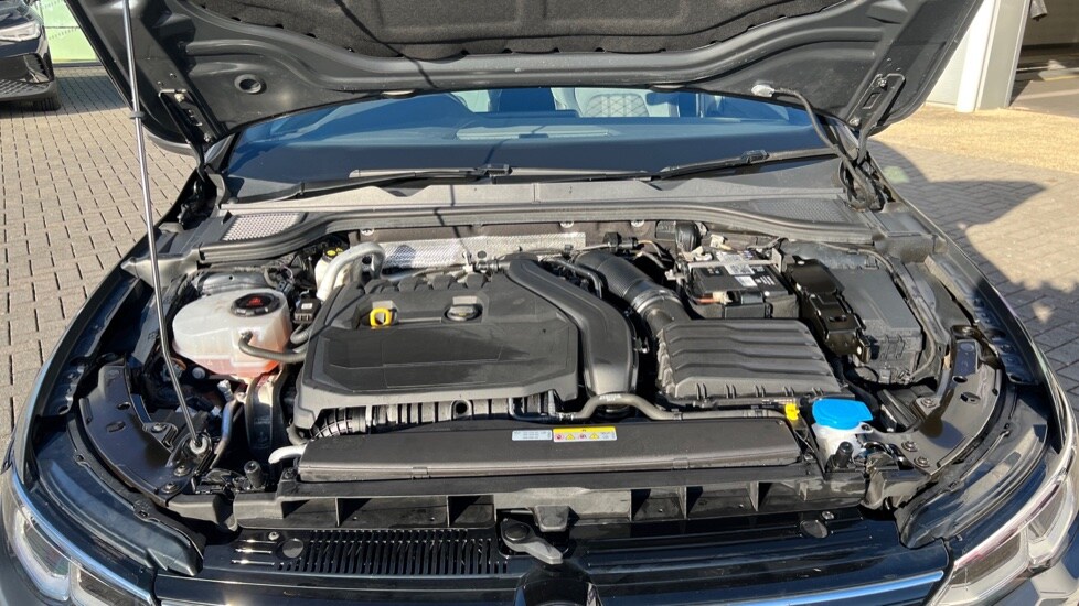 Used Volkswagen Golf 2022 for sale - 76507640: Photo 25