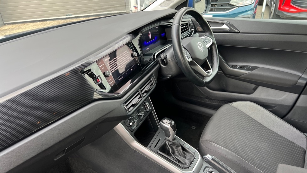 Used Volkswagen Polo 2024 for sale - 76661072: Photo 2