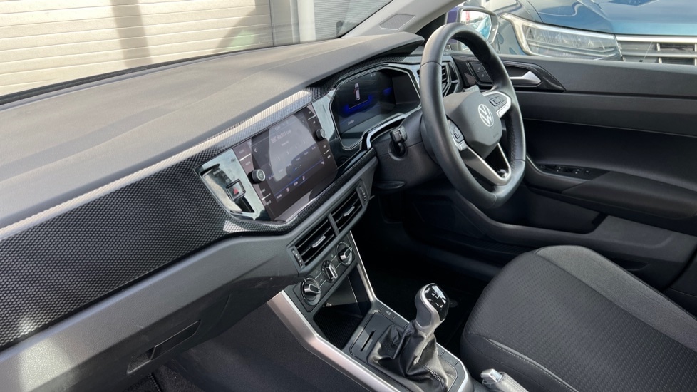 Used Volkswagen Polo 2023 for sale - 76609636: Photo 2