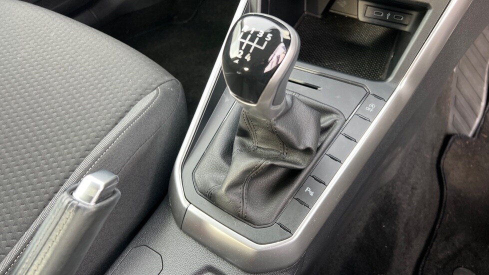 Used Volkswagen Polo 2023 for sale - 76609636: Photo 34