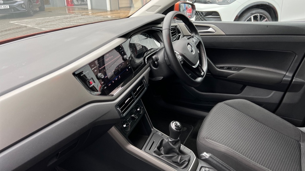 Used Volkswagen Polo 2021 for sale - 77018365: Photo 2