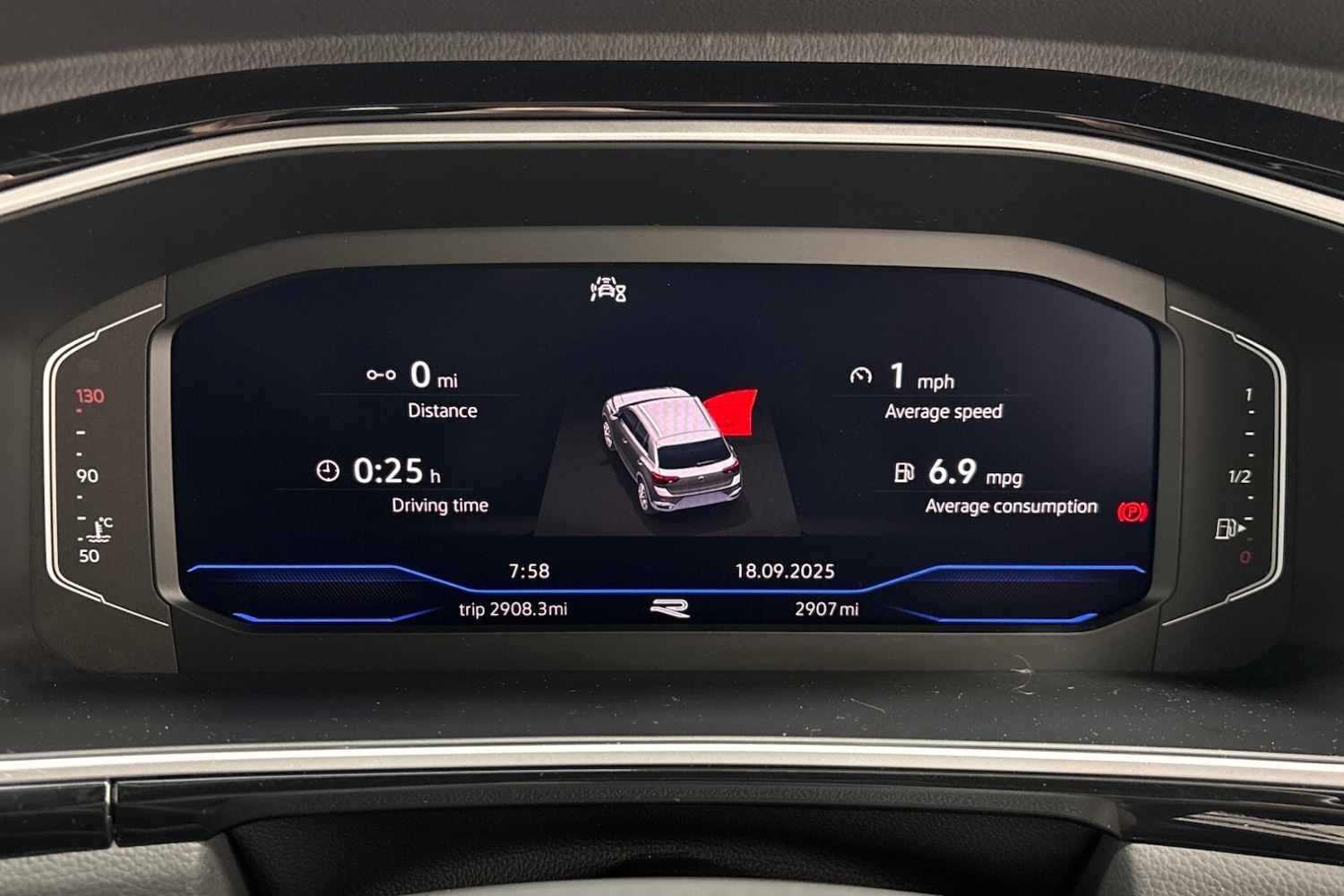 Used Volkswagen T-Roc 2025 for sale - 76842048: Photo 11