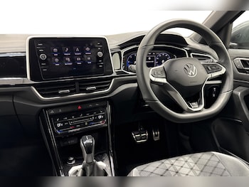 Used Volkswagen T-Roc 2025 for sale - 76842048: Photo