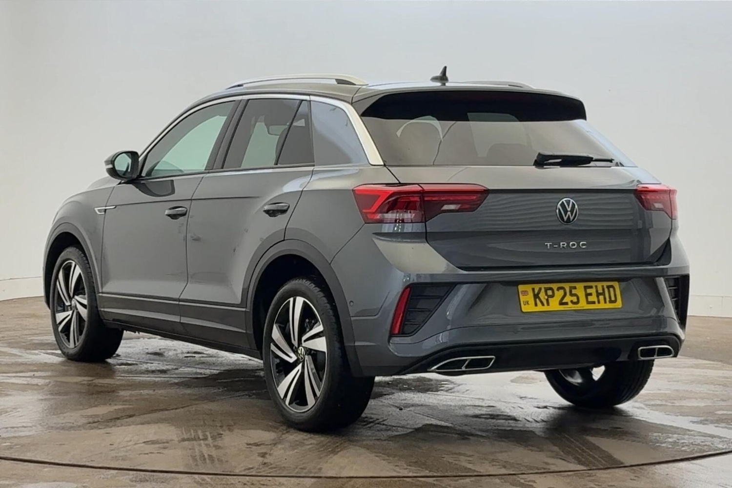 Used Volkswagen T-Roc 2025 for sale - 76842048: Photo 3