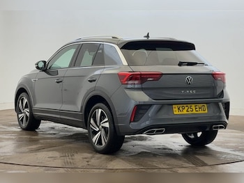 Used Volkswagen T-Roc 2025 for sale - 76842048: Photo
