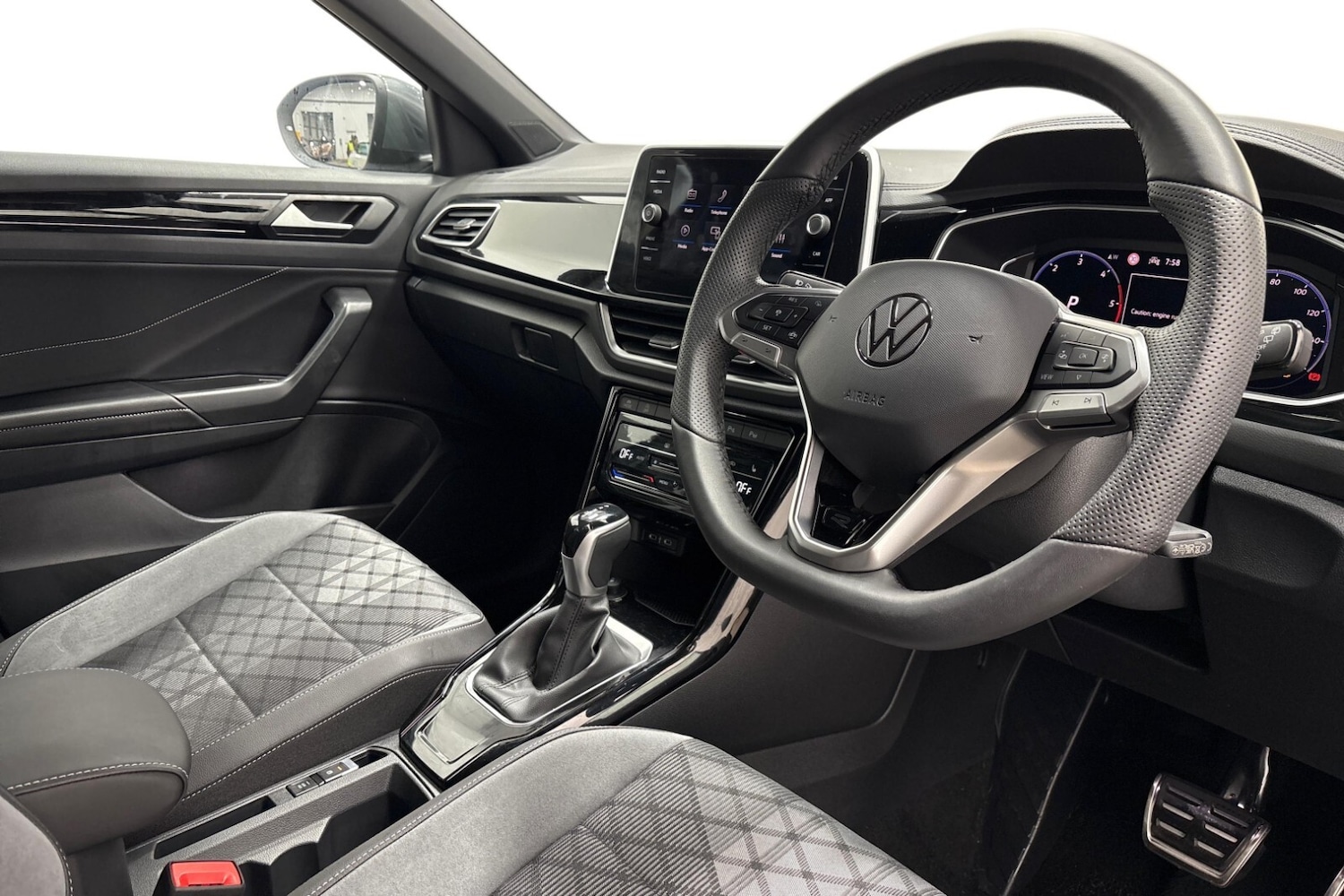 Used Volkswagen T-Roc 2025 for sale - 76842048: Photo 6