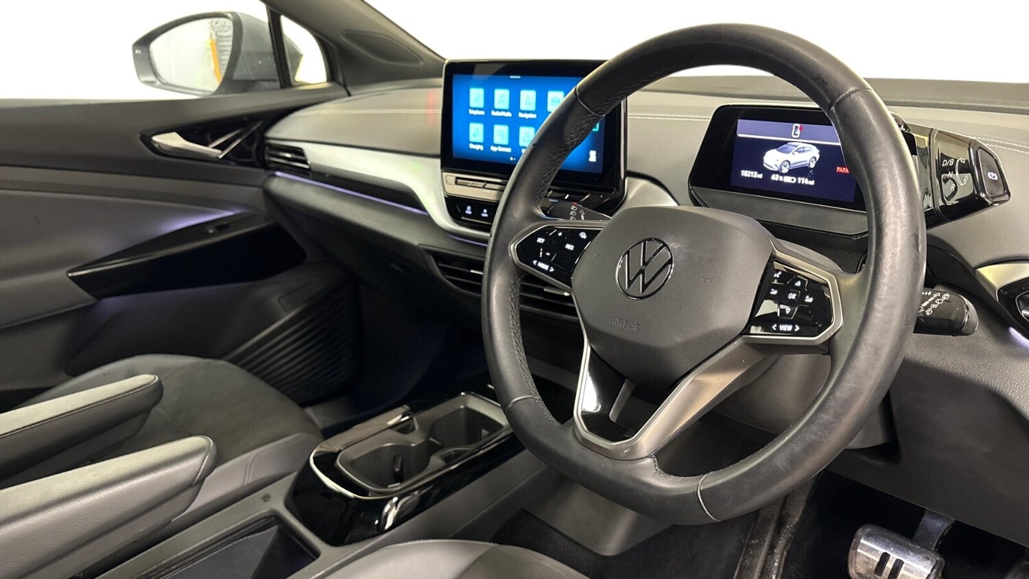 Used Volkswagen ID.4 2023 for sale - 76533842: Photo 10