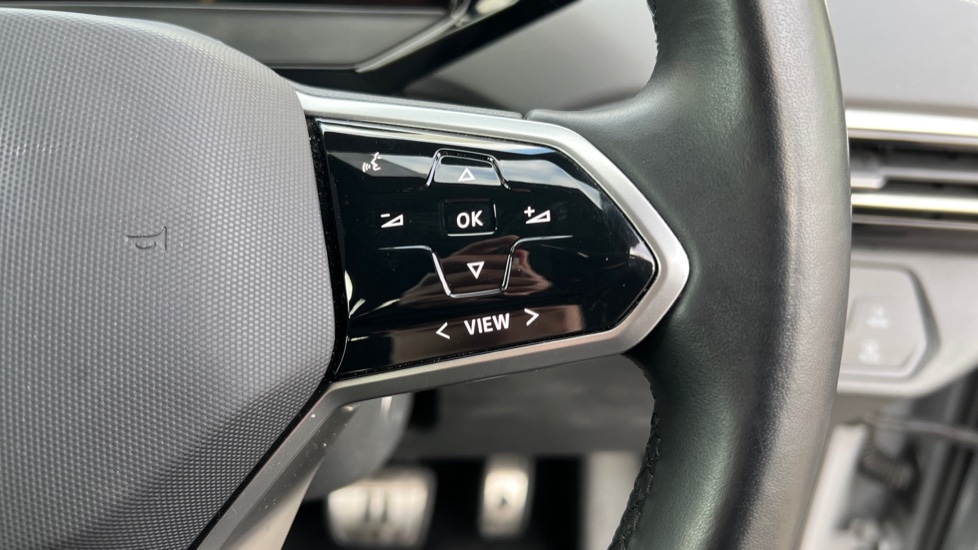 Used Volkswagen ID.4 2023 for sale - 76533842: Photo 39