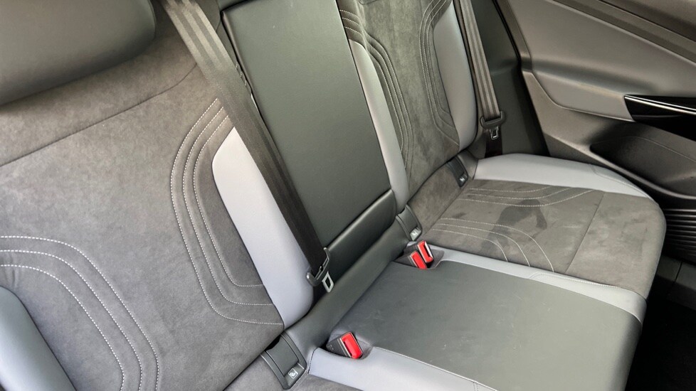 Used Volkswagen ID.4 2023 for sale - 76533842: Photo 46