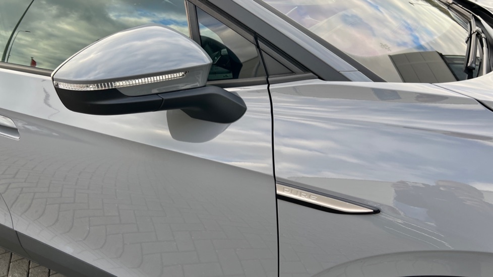 Used Volkswagen ID.4 2023 for sale - 76533842: Photo 54