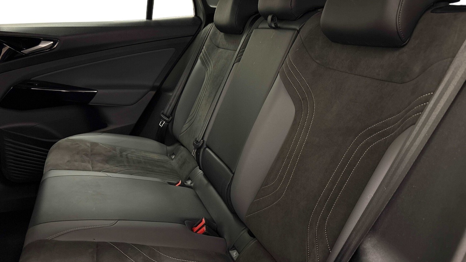 Used Volkswagen ID.4 2023 for sale - 76533842: Photo 7