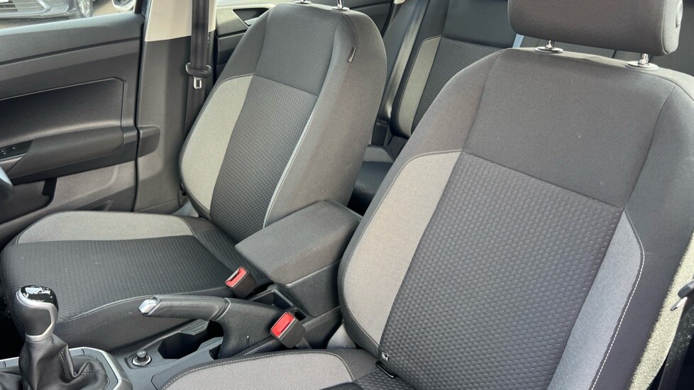 Used Volkswagen Polo 2022 for sale - 76434889: Photo 37