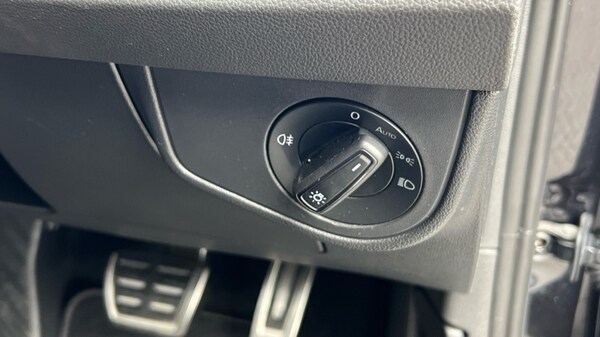 Used Volkswagen Polo 2022 for sale - 76007802: Photo 32