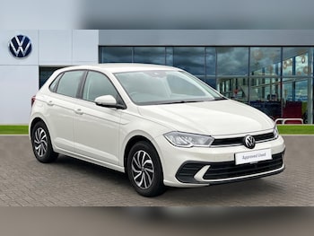 Used Volkswagen Polo 2024 for sale - 76842188: Photo