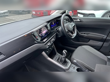 Used Volkswagen Polo 2024 for sale - 76842188: Photo