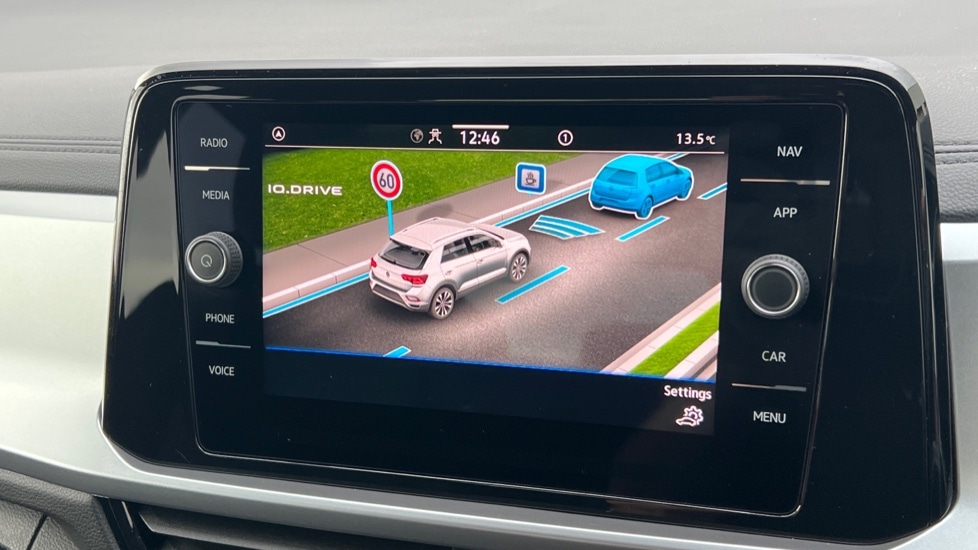 Used Volkswagen T-Roc 2025 for sale - 76928048: Photo 25