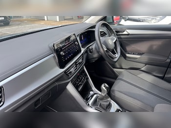 Used Volkswagen T-Roc 2025 for sale - 76928048: Photo