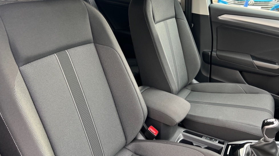 Used Volkswagen T-Roc 2025 for sale - 76928048: Photo 38