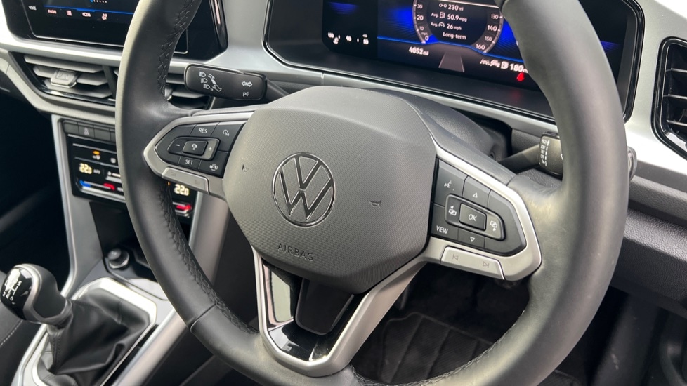 Used Volkswagen T-Roc 2025 for sale - 76928048: Photo 43