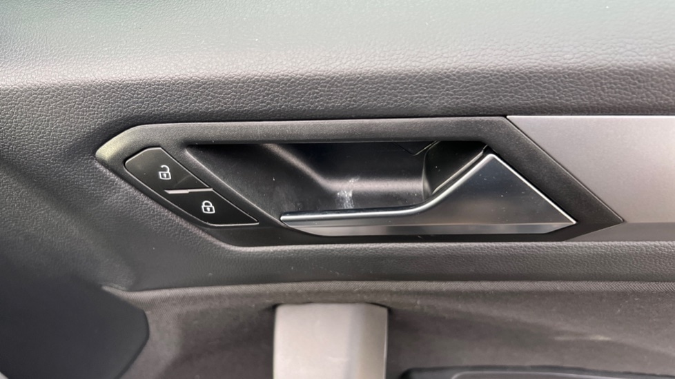 Used Volkswagen T-Roc 2025 for sale - 76928048: Photo 44