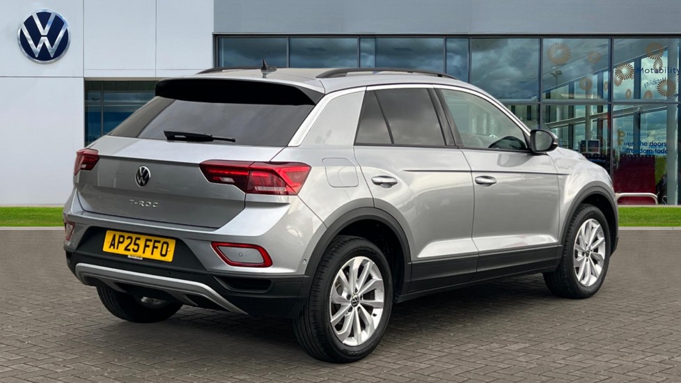 Used Volkswagen T-Roc 2025 for sale - 76928048: Photo 8