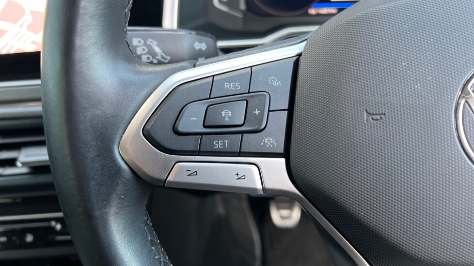 Used Volkswagen Taigo 2024 for sale - 76452132: Photo 30