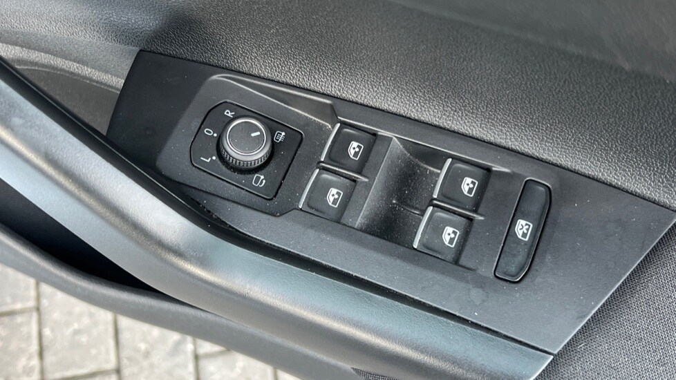 Used Volkswagen Taigo 2024 for sale - 76452132: Photo 33