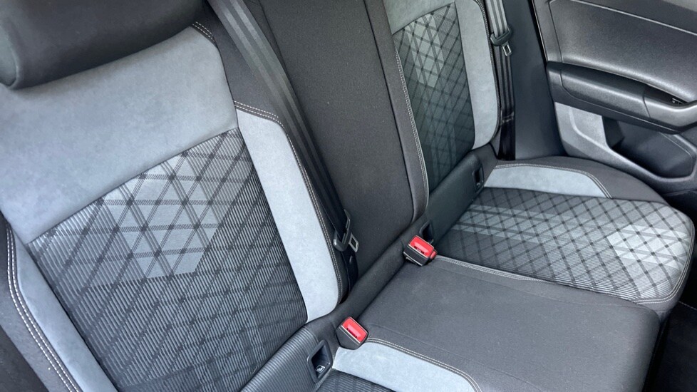 Used Volkswagen Taigo 2024 for sale - 76452132: Photo 38