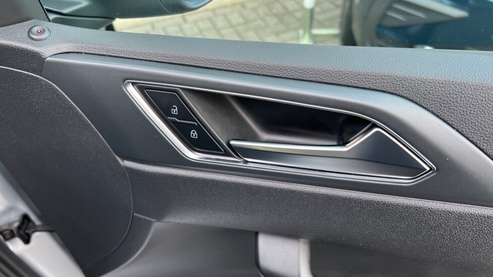 Used Volkswagen Taigo 2024 for sale - 76452132: Photo 44