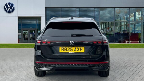 Used Volkswagen Passat 2025 for sale - 76312056: Photo 11