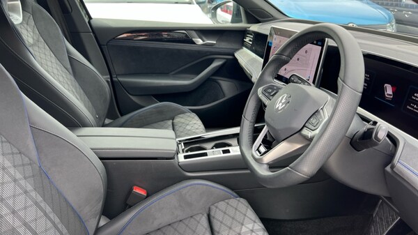 Used Volkswagen Passat 2025 for sale - 76312056: Photo 26