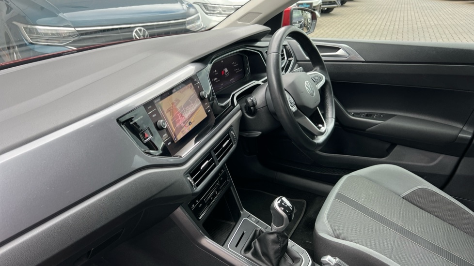 Used Volkswagen Polo 2022 for sale - 76452368: Photo 2