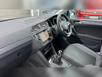 Used Volkswagen Tiguan 2022 for sale - 76086892: Photo 2