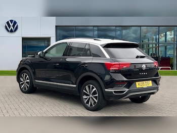 Used Volkswagen T-Roc 2019 for sale - 76415136: Photo
