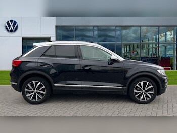Used Volkswagen T-Roc 2019 for sale - 76415136: Photo