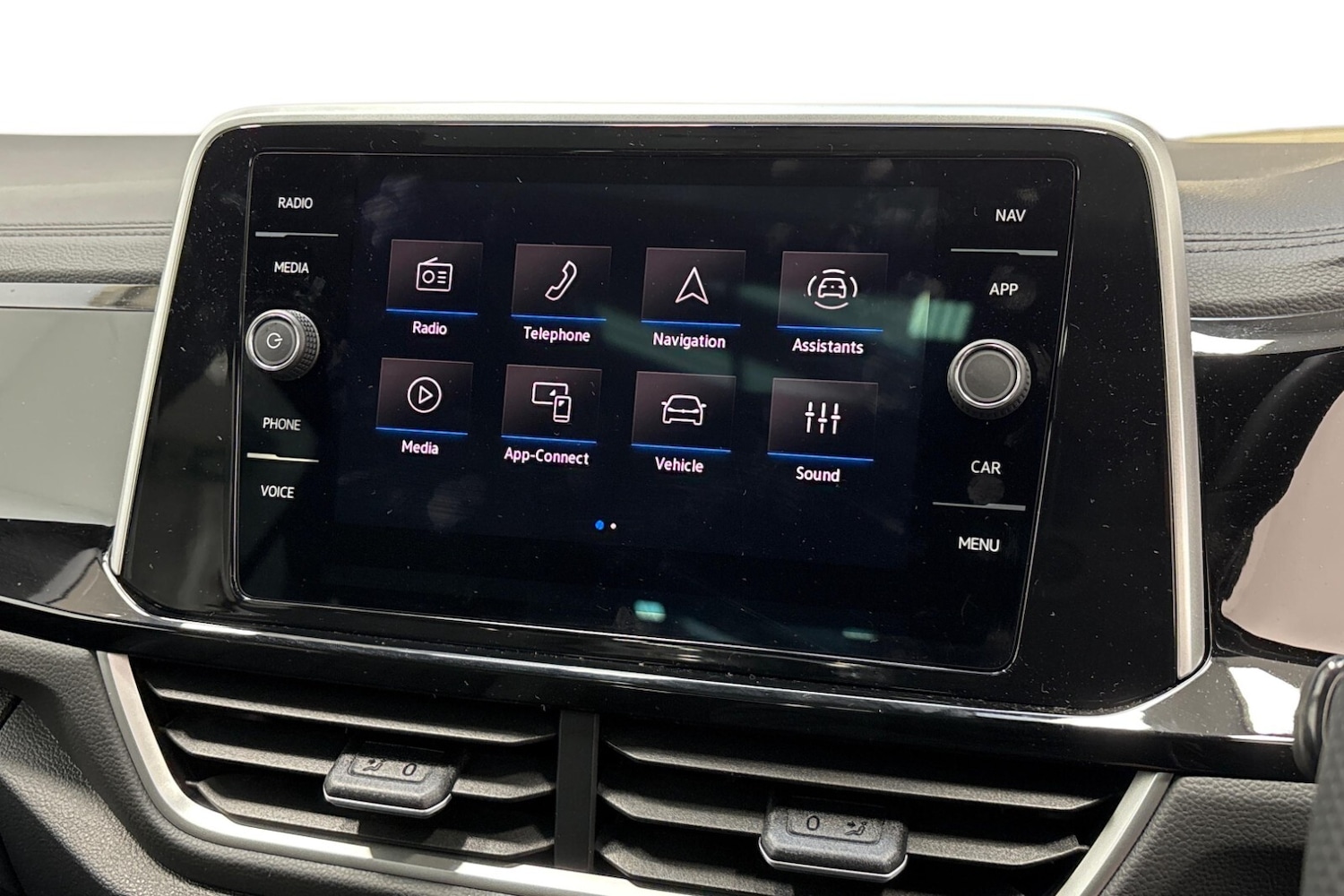 Used Volkswagen T-Roc 2025 for sale - 76874125: Photo 12