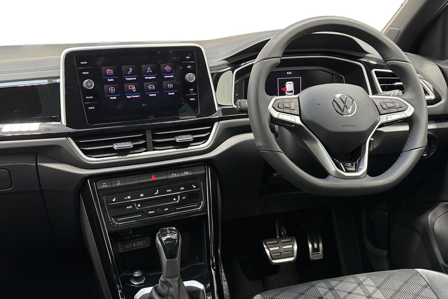 Used Volkswagen T-Roc 2025 for sale - 76874125: Photo 2