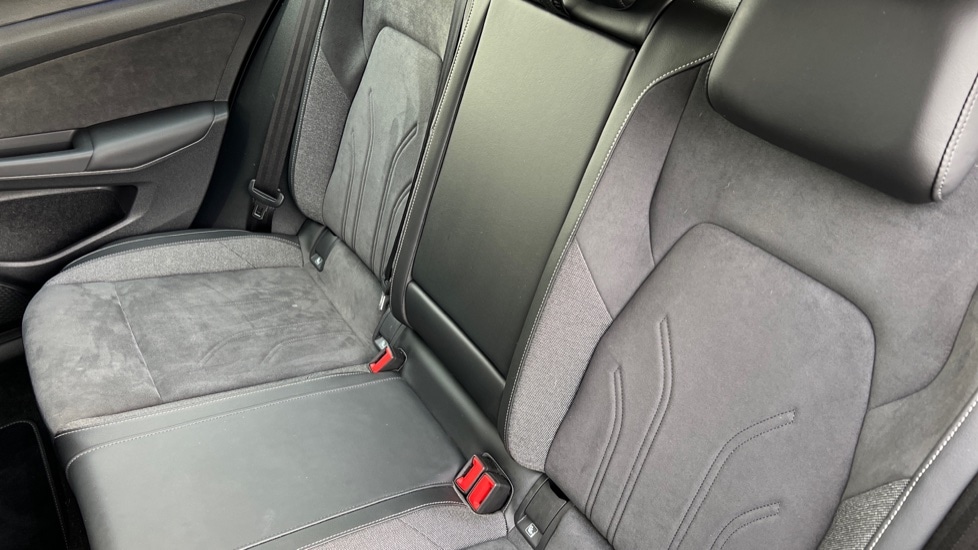 Used Volkswagen Golf 2024 for sale - 77036054: Photo 15